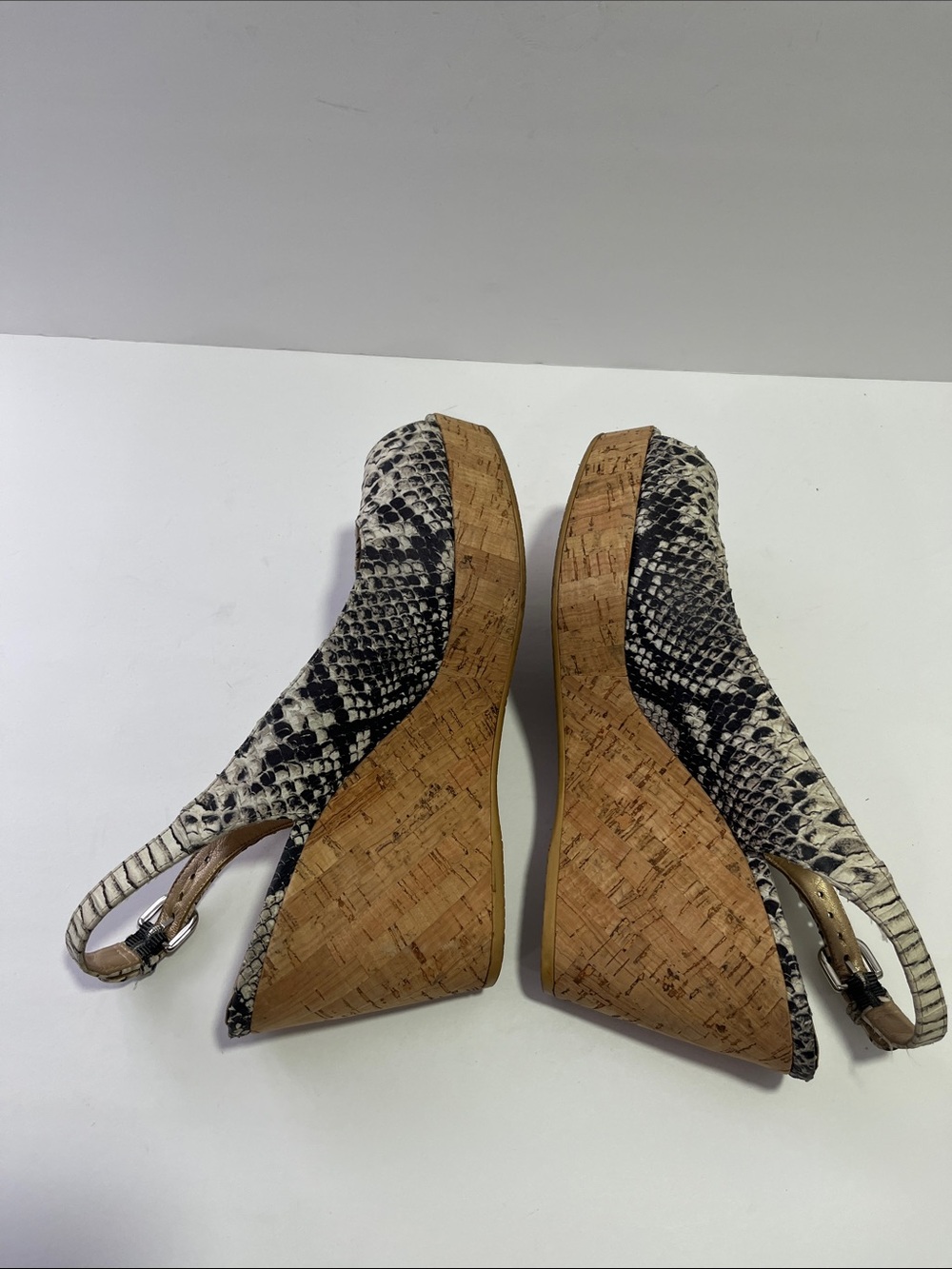 Stuart Weitzman Snake-Print Cork Wedge Slingback Sandals - Black & Cream Sz 9.5 - Picture 6 of 8